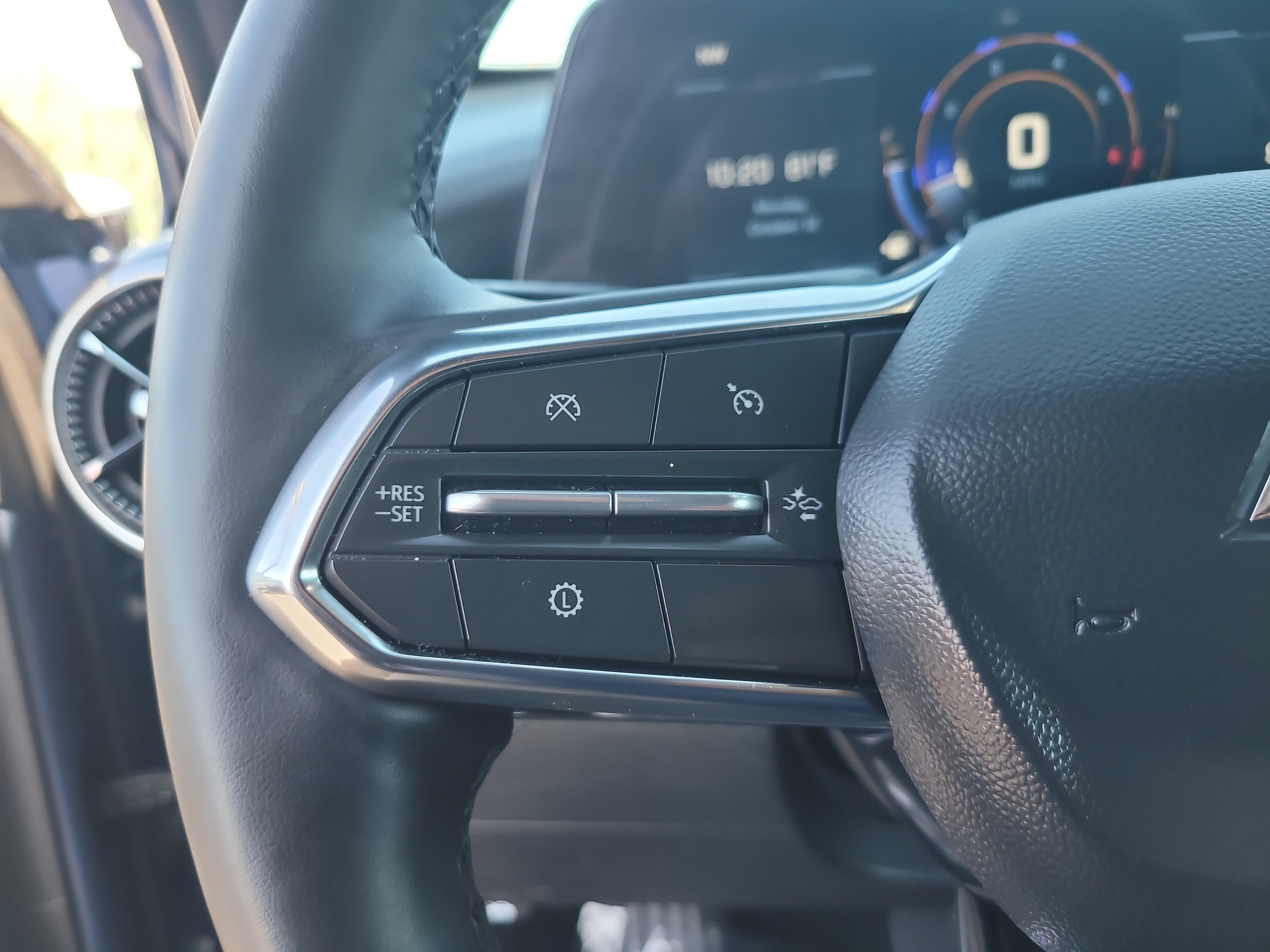 Used 2026 Chevrolet Equinox LT w/ Convenience Package II FWD image 27