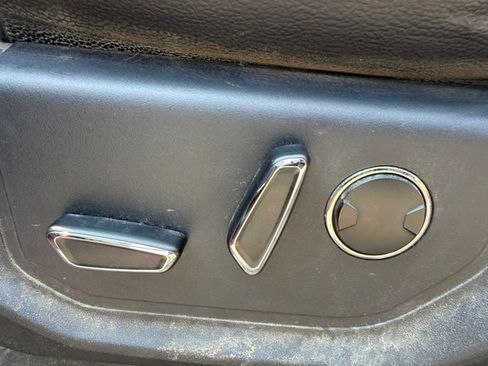 Used 2015 Ford F150 Lariat w/ Equipment Group 501A Mid AWD/4WD image 27