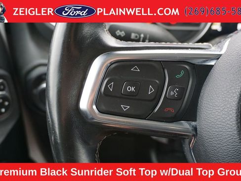 Used 2020 Jeep Wrangler Unlimited Sahara w/ Dual Top Group AWD/4WD image 21