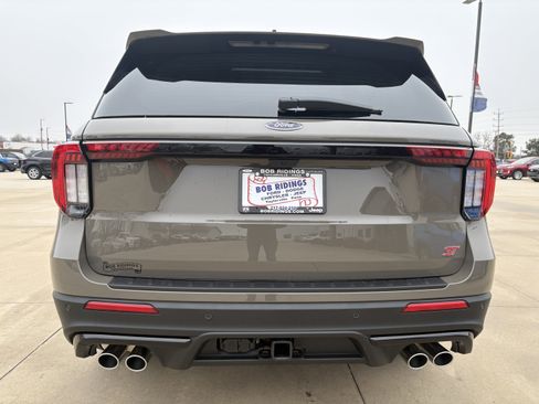 New 2026 Ford Explorer ST image 7