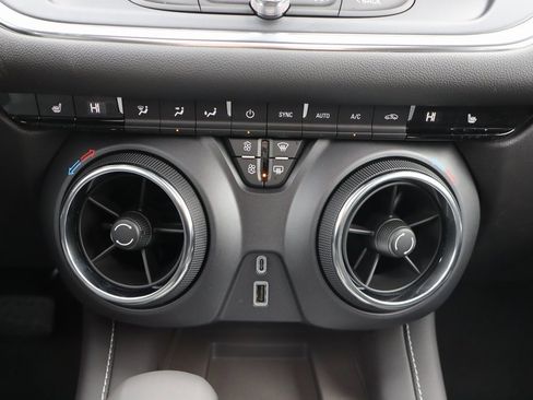 New 2026 Chevrolet Blazer LT image 13