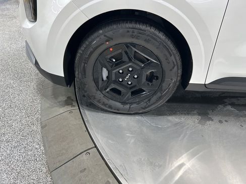 New 2026 Kia Carnival image 30