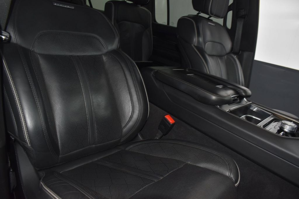 Used 2024 Jeep Grand Wagoneer L Series II w/ Quick Order Packagew 28T AWD/4WD image 33