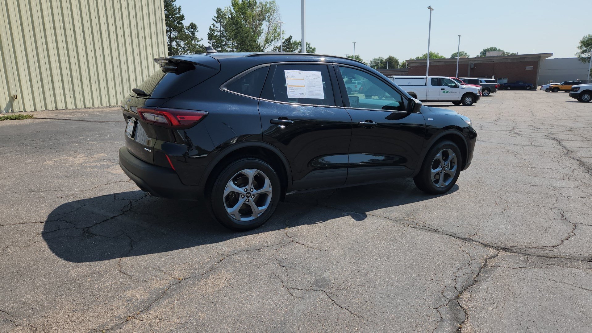 Used 2025 Ford Escape ST-Line AWD/4WD image 11