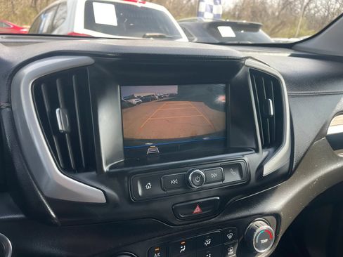 Used 2021 GMC Terrain SLE FWD image 20