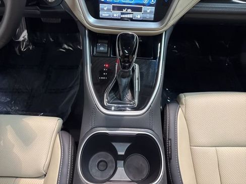 Certified 2025 Subaru Outback Limited image 24