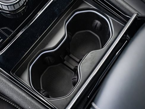 Used 2022 Jeep Grand Cherokee Overland image 35