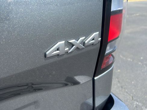 New 2026 Nissan Frontier SV w/ Tow Package image 8