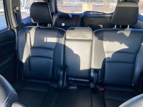 Used 2017 Honda Pilot Touring image 27