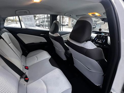 Used 2018 Toyota Prius Two image 24