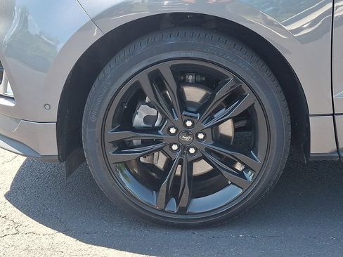 Used 2024 Ford Edge ST w/ Equipment Group 401A AWD/4WD image 32
