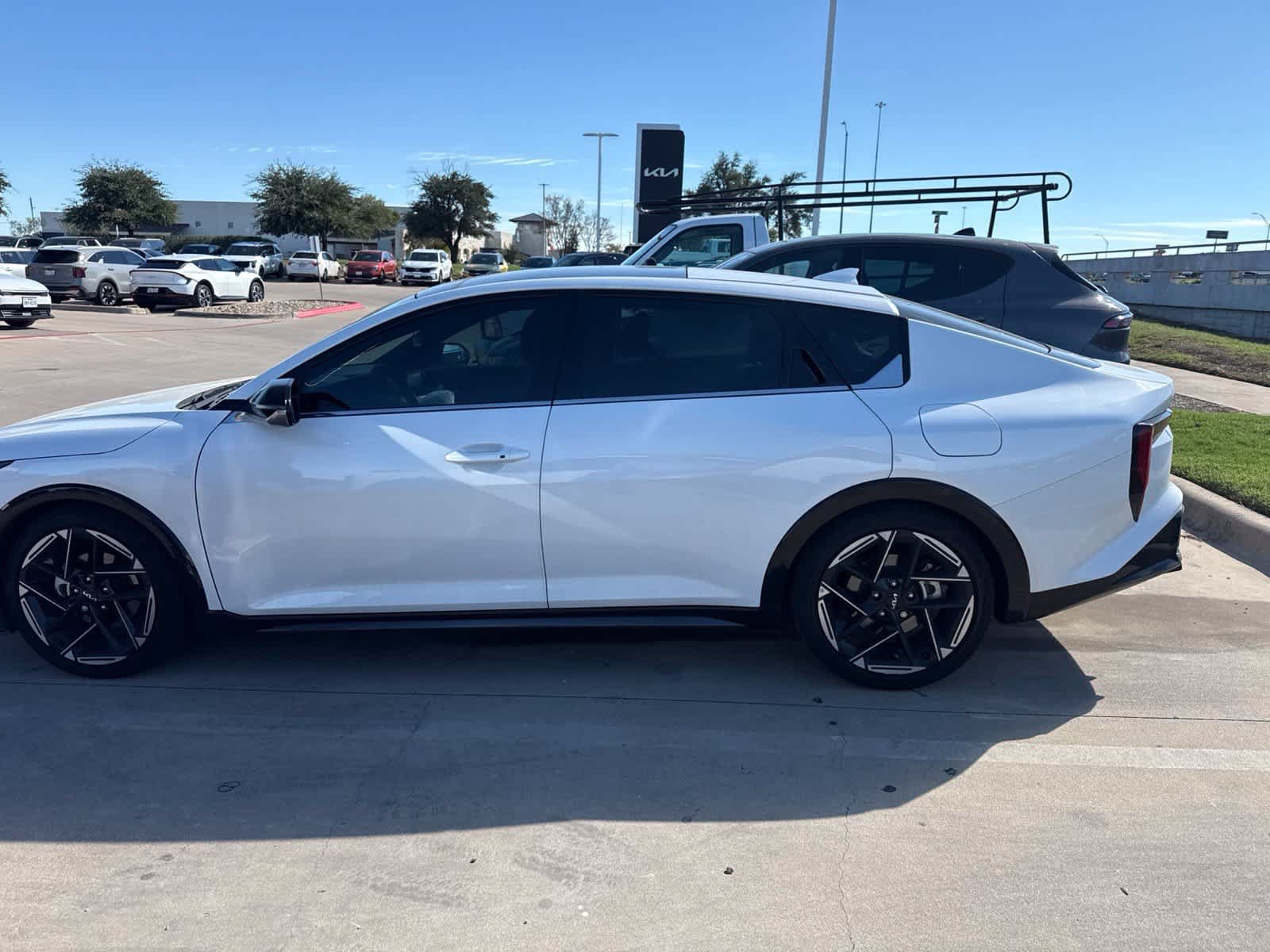 Certified 2025 Kia K4 GT-Line w/ GT-Line Premium Package FWD image 7