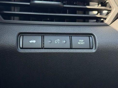 New 2025 Nissan Altima 2.5 SR image 24