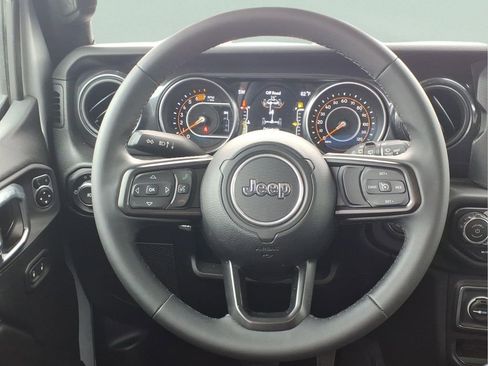 Used 2023 Jeep Wrangler Unlimited Sport AWD/4WD image 22