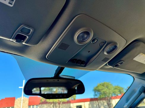 Used 2014 Buick Enclave Premium image 16