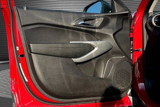 Used 2026 Chevrolet Trax LS FWD image 18