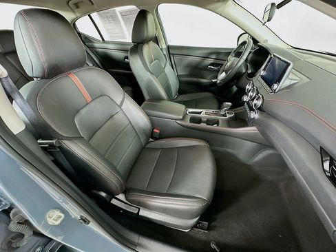 Used 2024 Nissan Sentra SR w/ SR Premium Package image 35