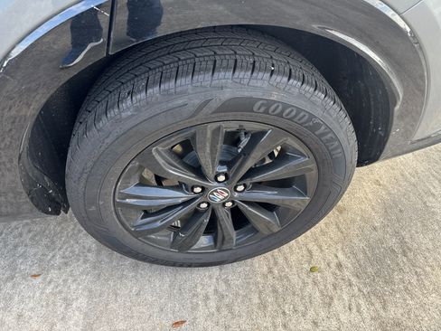 Used 2025 Buick Envista Sport Touring image 14