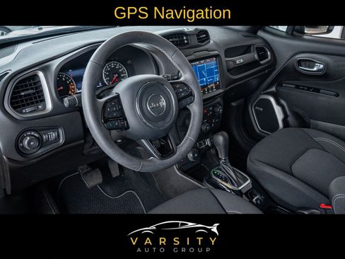 Used 2021 Jeep Renegade Latitude w/ Sun & Sound Group image 9