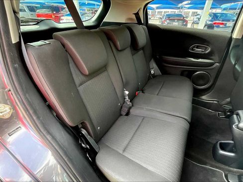 Used 2017 Honda HR-V EX image 19