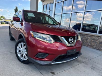 Used 2016 Nissan Rogue S w/ S Family Package