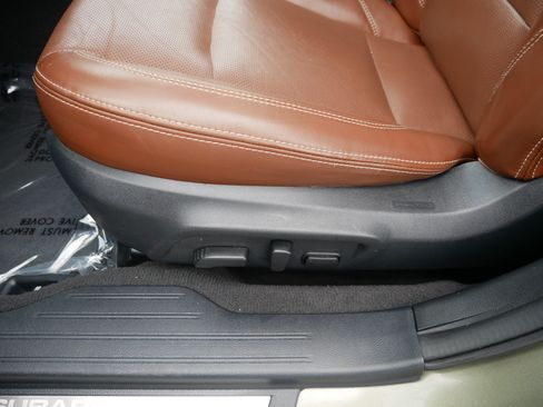 Used 2018 Subaru Outback 2.5i Touring AWD/4WD image 20