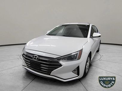 Used 2019 Hyundai Elantra SE w/ Cargo Package