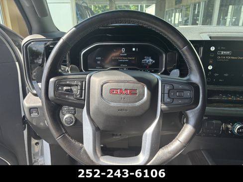Used 2022 GMC Sierra 1500 Elevation w/ Elevation Premium Package AWD/4WD image 15