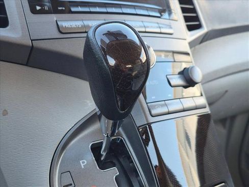 Used 2011 Toyota Venza w/ Convenience Pkg FWD image 8