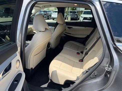 Used 2020 INFINITI QX50 Sensory w/ Proactive Package AWD/4WD image 10