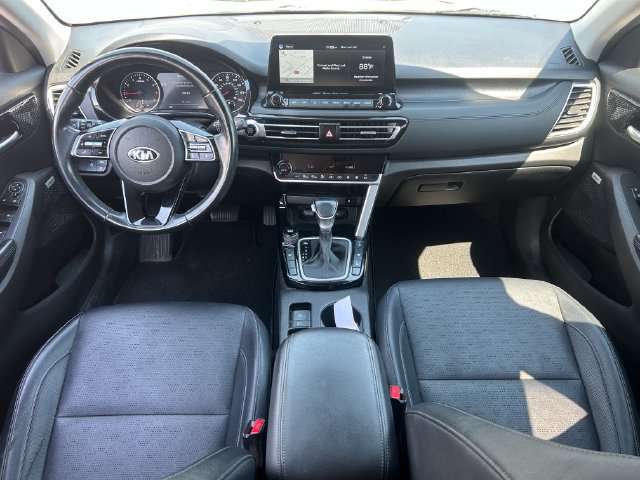 Used 2021 Kia Seltos SX w/ SX Sunroof Package AWD/4WD image 31