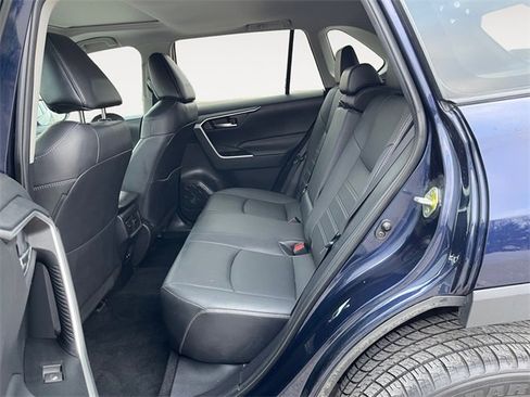 Used 2021 Toyota RAV4 XLE Premium image 13