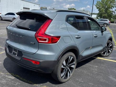 Used 2023 Volvo XC40 B5 Ultimate w/ Protection Package Premier AWD/4WD image 4