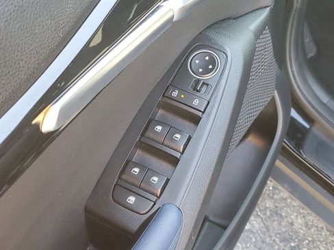 Used 2024 Kia Seltos S AWD/4WD image 9