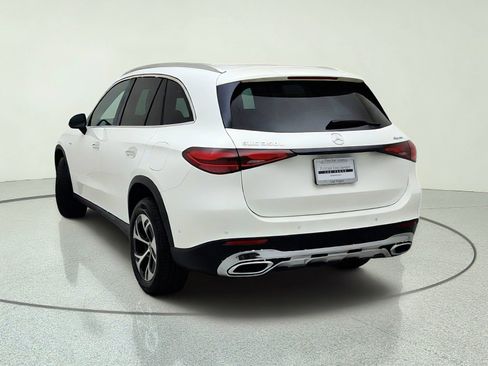 Used 2025 Mercedes-Benz GLC 350e 4MATIC image 11
