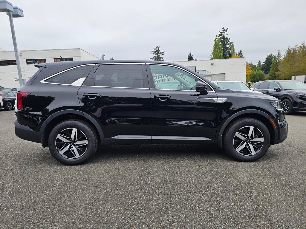 Used 2023 Kia Sorento LX AWD/4WD image 8
