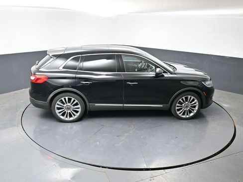 Used 2016 Lincoln MKX Reserve w/ Luxury Package AWD/4WD image 11