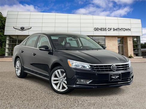Used 2017 Volkswagen Passat 1.8T SEL Premium image 1