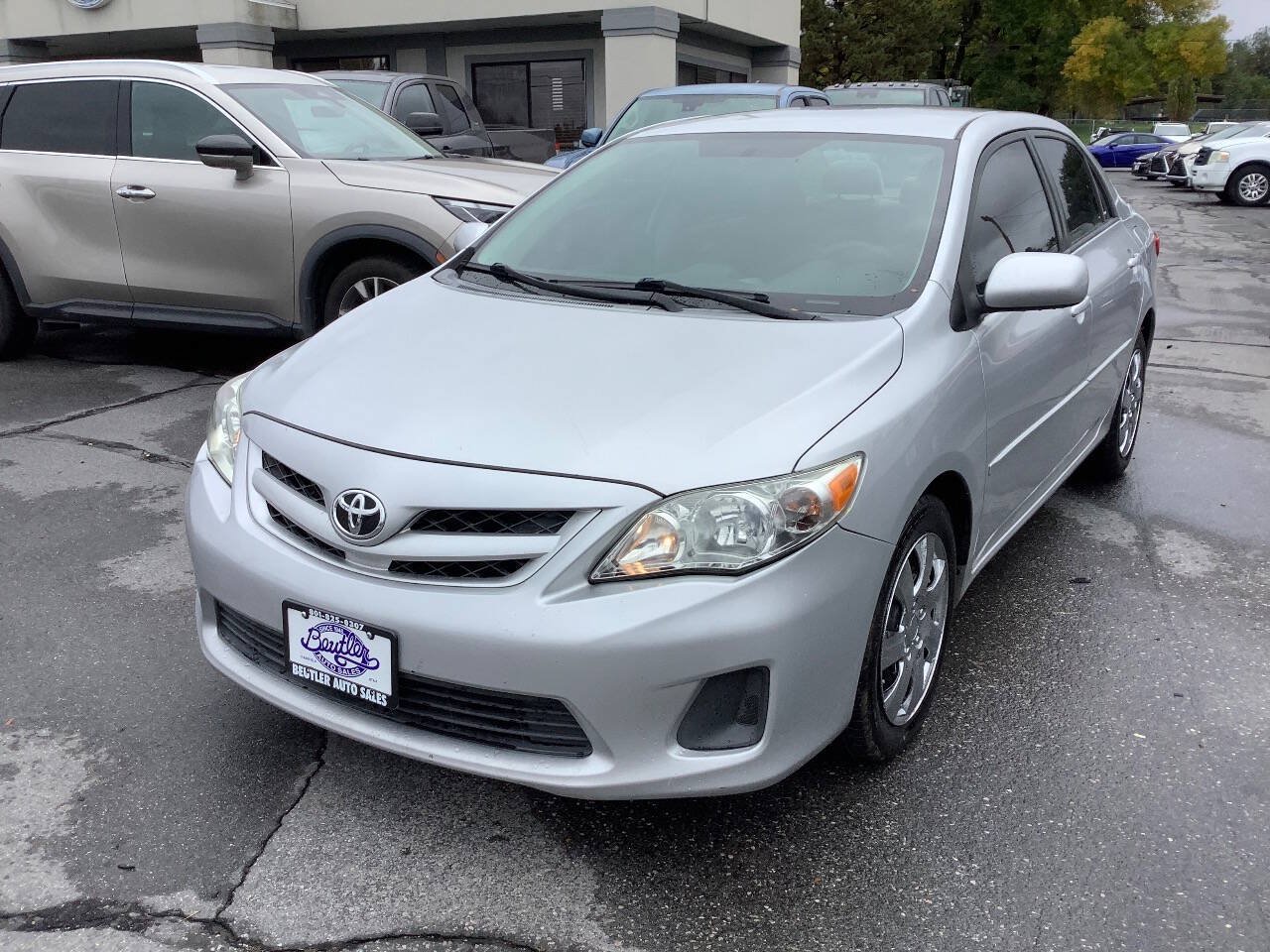 Used 2012 Toyota Corolla LE FWD image 3