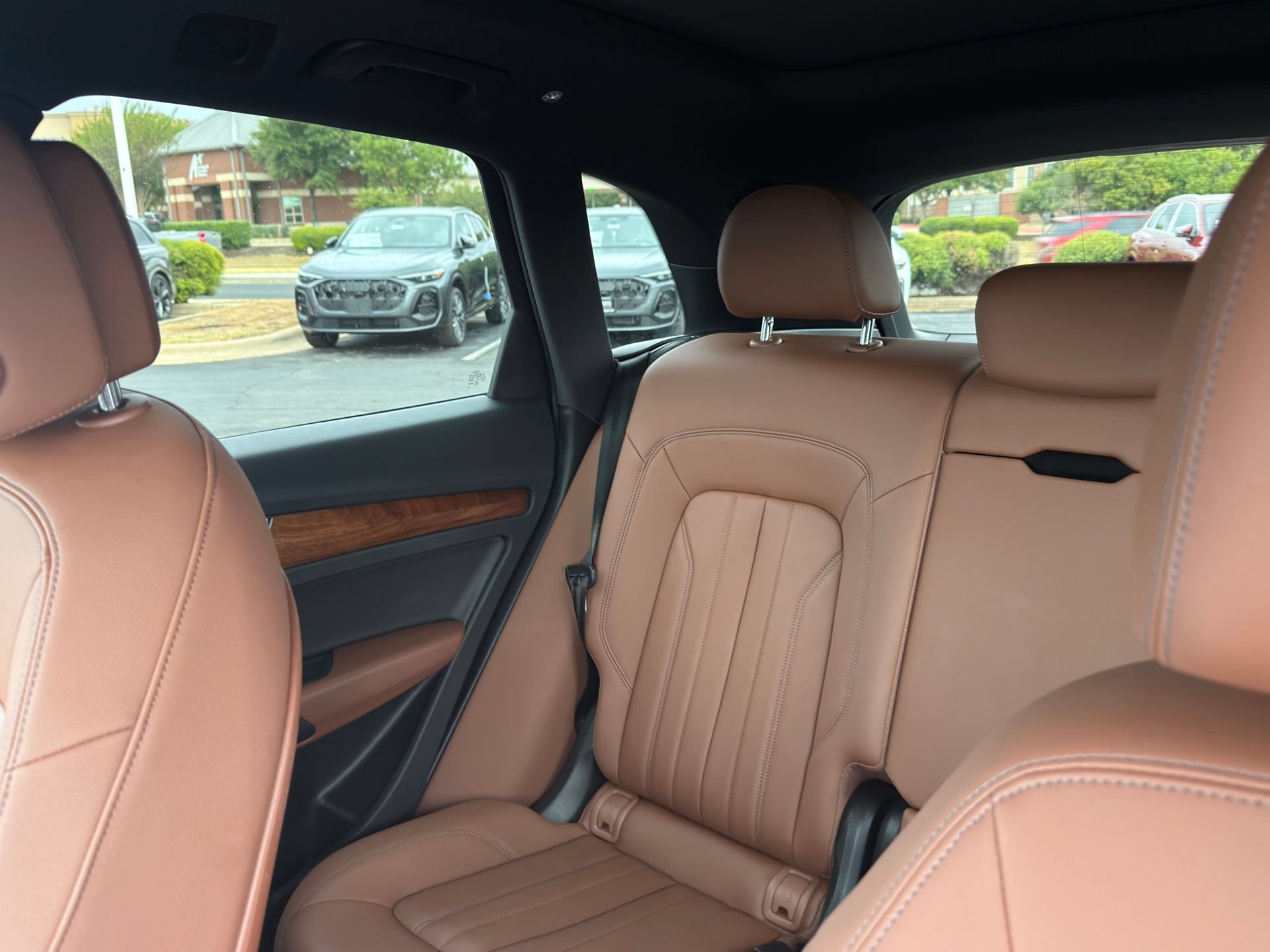 Used 2023 Audi Q5 2.0T Premium w/ Convenience Package AWD/4WD image 13