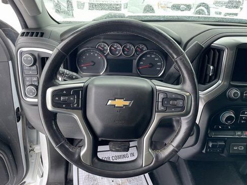 Used 2021 Chevrolet Silverado 2500 LT w/ Convenience Package image 18