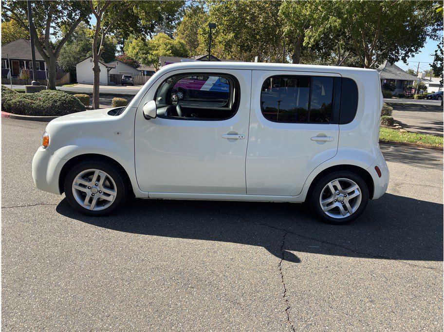 Used 2009 Nissan Cube 1.8 SL w/ SL Preferred Pkg FWD image 2
