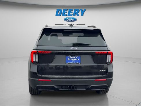 New 2026 Ford Explorer ST-Line w/ ST-Line Street Pack AWD/4WD image 6