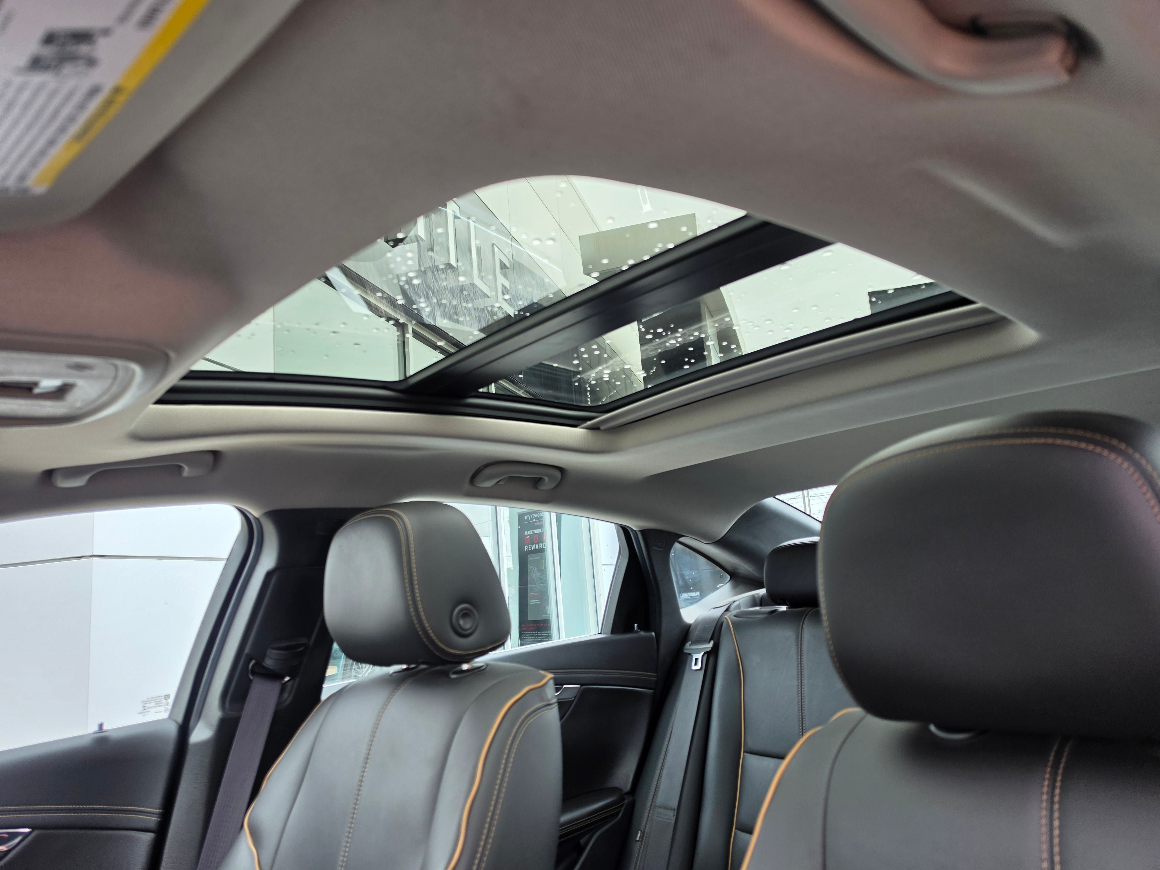 Used 2017 Chevrolet Impala Premier FWD image 12