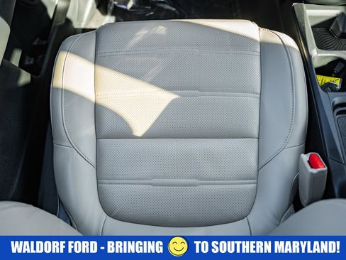 Used 2017 Honda CR-V EX-L image 29