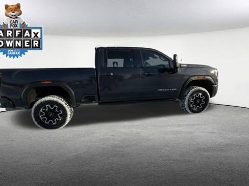 Used 2024 GMC Sierra 2500 AT4X image 10