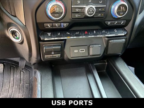 Used 2021 GMC Sierra 2500 Denali w/ Denali Ultimate Package AWD/4WD image 9