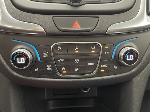 Used 2021 Chevrolet Equinox LT AWD/4WD image 6