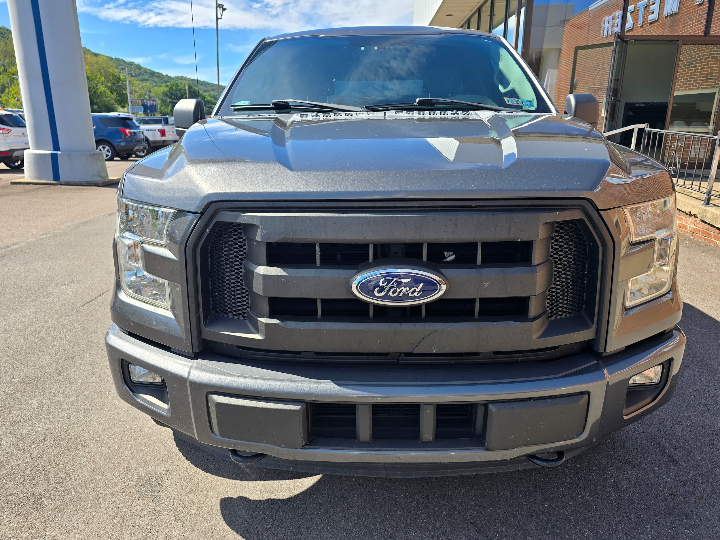 Used 2016 Ford F150 XL w/ Equipment Group 101A Mid AWD/4WD image 2