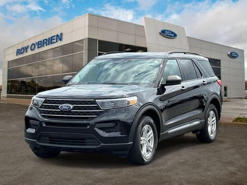 Certified 2024 Ford Explorer XLT AWD/4WD image 1